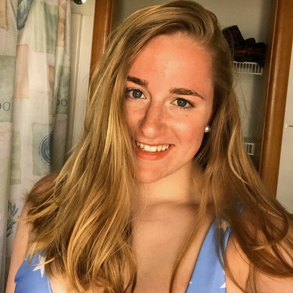 Meet your Posher, Claire